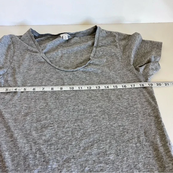 Cuyana Women’s Pima Cotton Scoop Neck Short Sleeve Tee - Picture 10 of 11